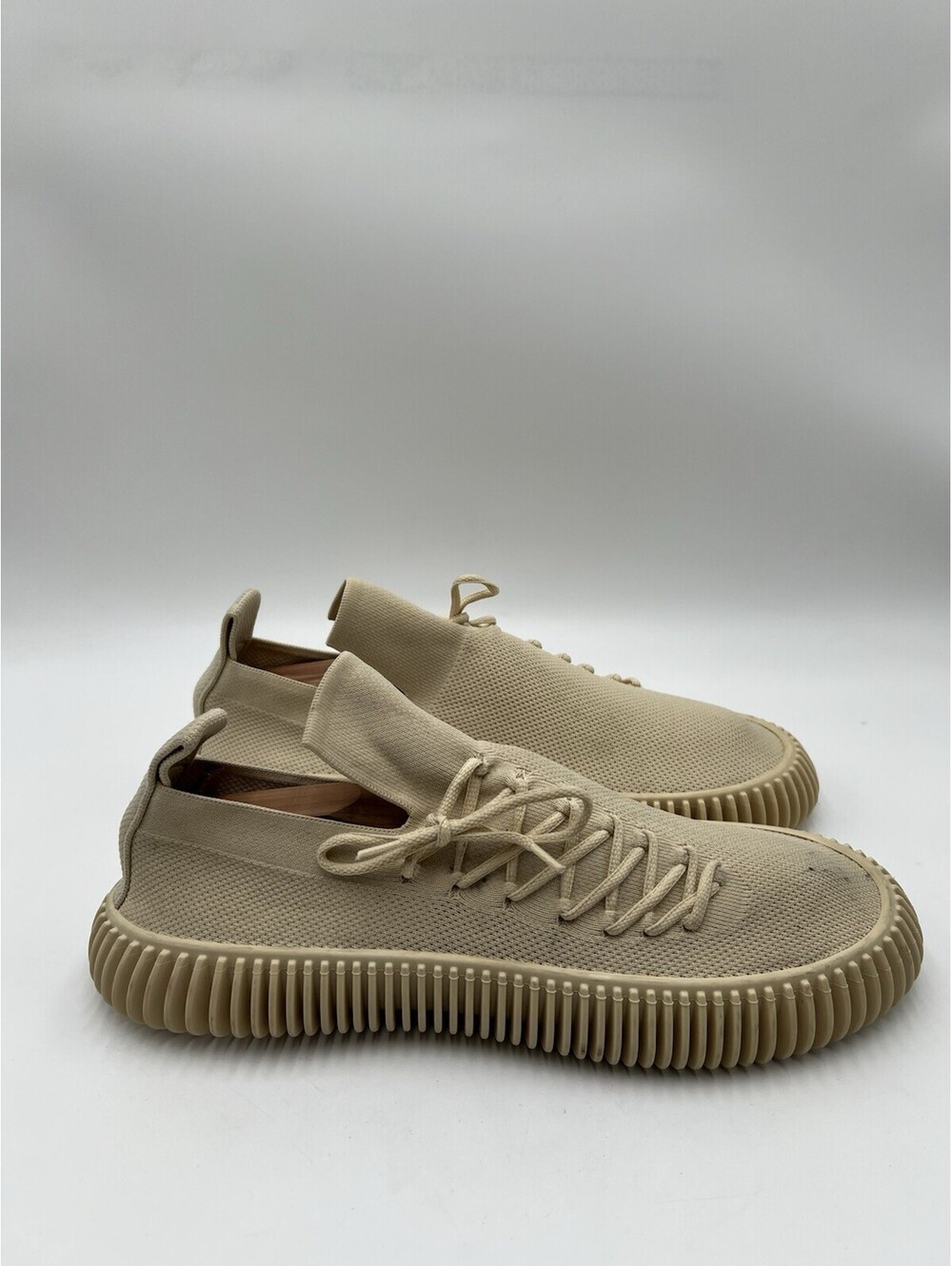 Men’s Bottega Veneta Ripple Tech Knit Lace-up Sneakers in Cane Sugar Size 44